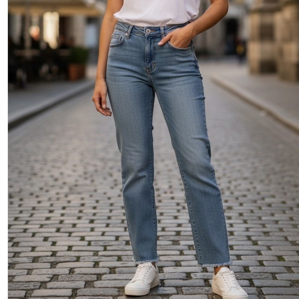 Vervet Shirley Super High Rise Slim Straight Jeans Medium Wash Raw Hem 27